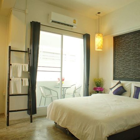 Walking Street Residence - Sha Extra Plus Чиангмай Экстерьер фото